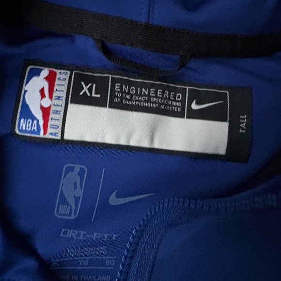 Nike New York Knicks Team Issue Warmup Pregame Hoodie Men Sz  XL Tall FB5730-495 - Picture 5 of 9